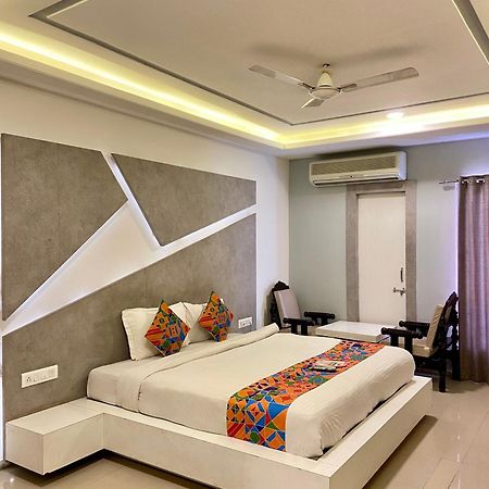 Hotel Damanis Udaipur Exterior photo